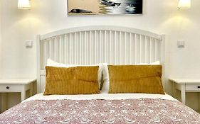 Pirata Milfontes Guest House